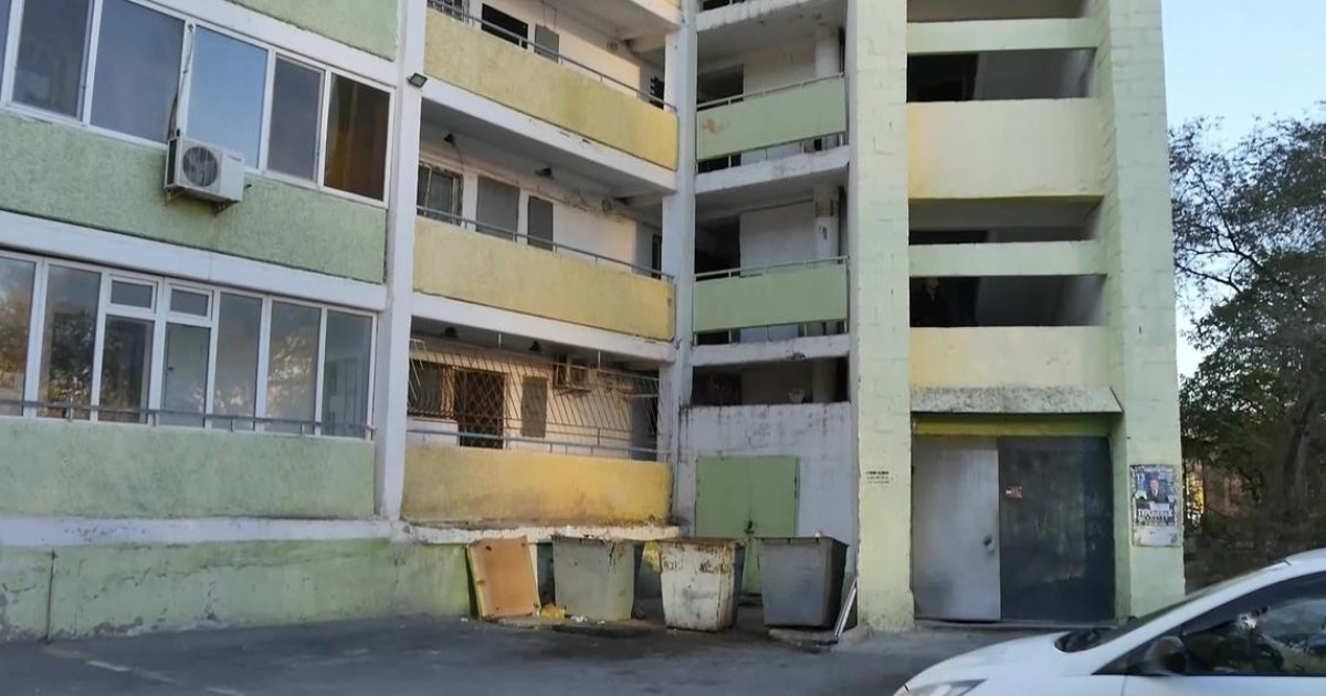 Ақтаудағы екі баланың өлімі: улы дәрі сепкен әйел бостандықта жүр