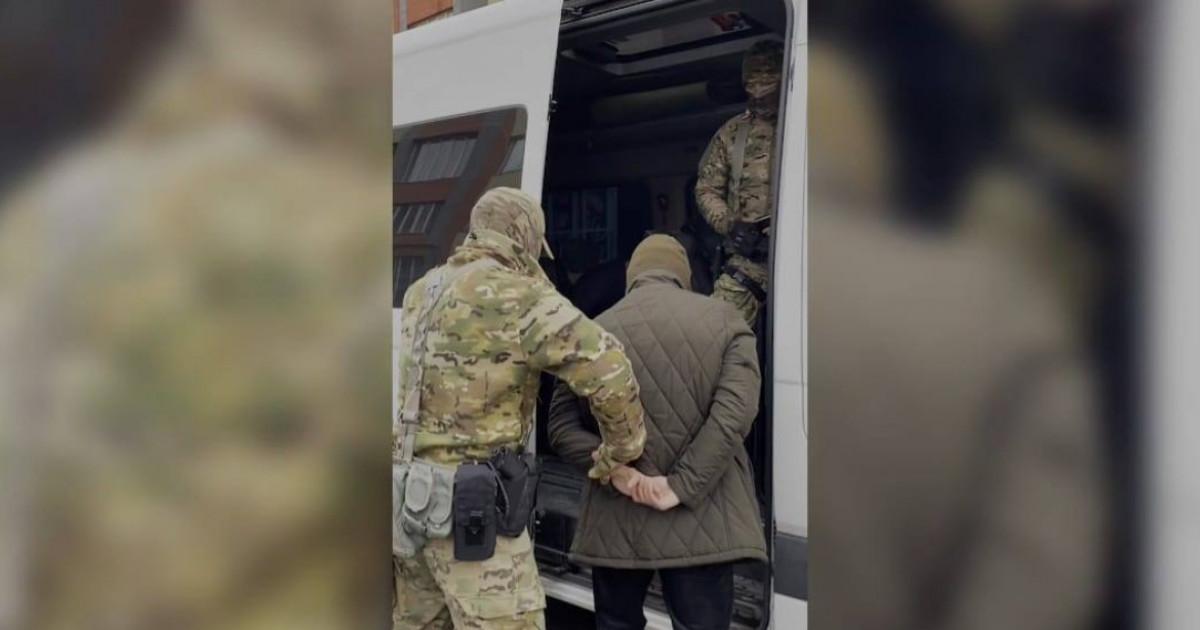Үш өңірде ірі көлемде ақша бопсалаумен айналысқан топ ұсталды