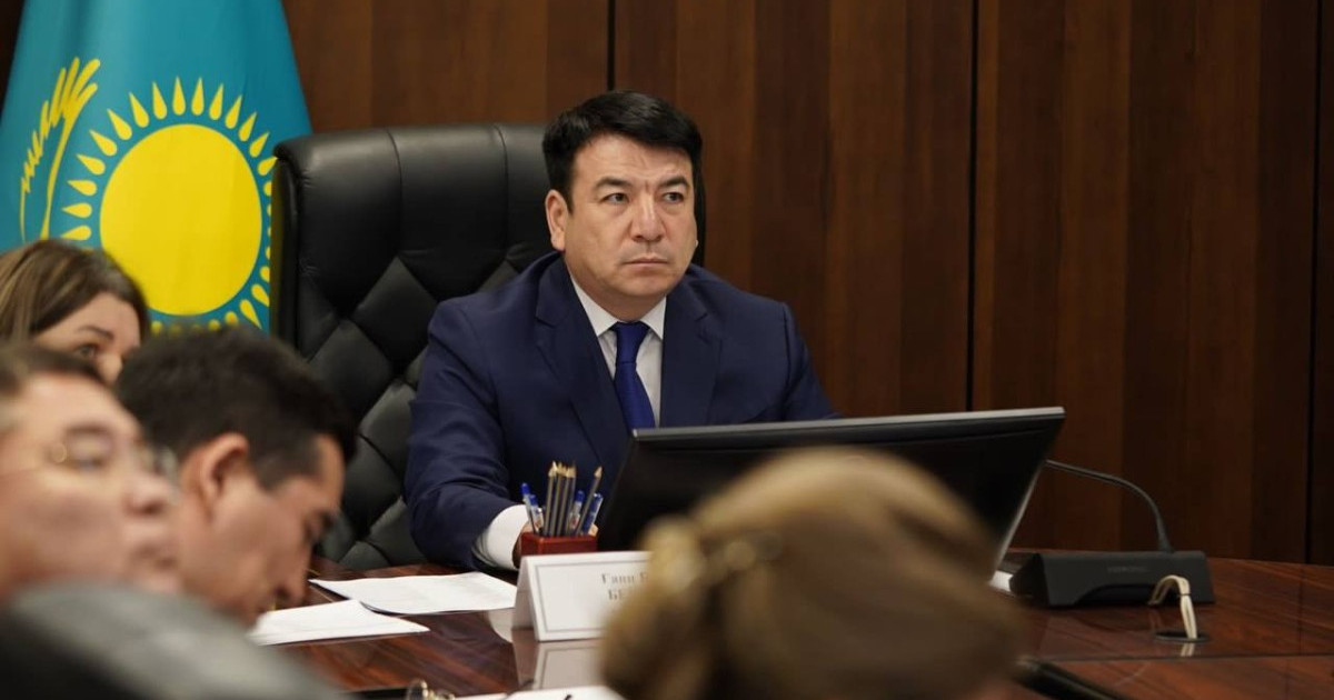 Ғани Бейсембаев мектеп директорларына ескерту жасады