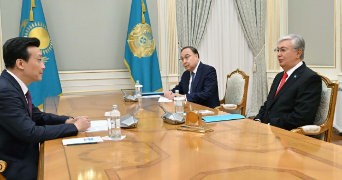 Мемлекет басшысы Қытайдың Қазақстандағы елшісін қабылдады