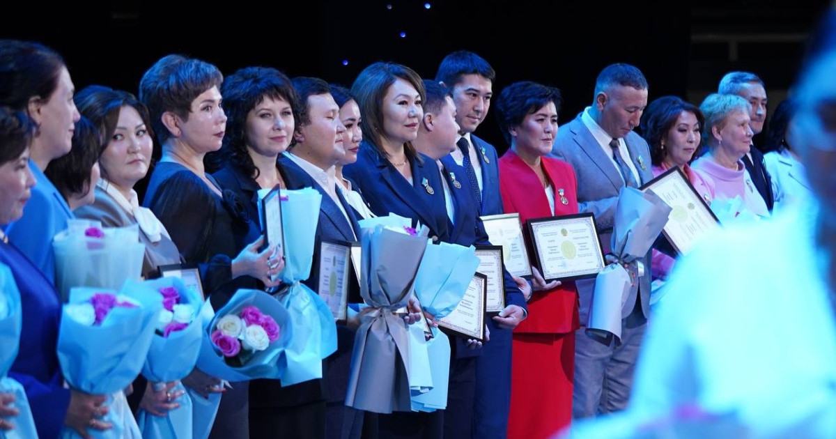 Елордада «Үздік педагог» байқауының жеңімпаздары марапатталды