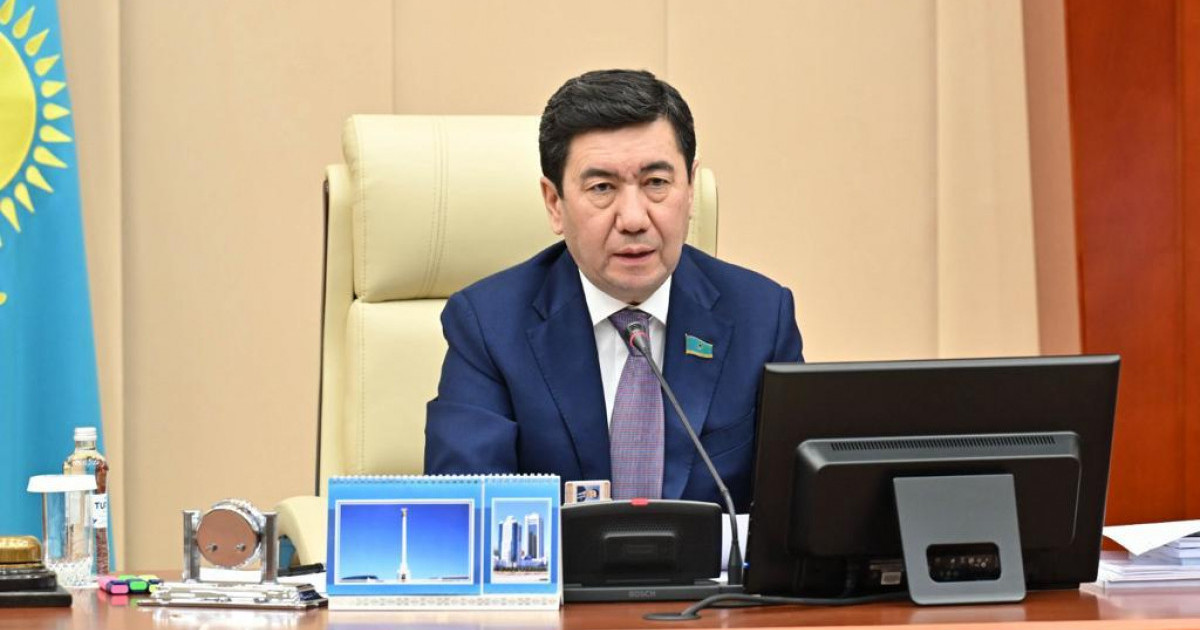 Ерлан Қошанов Мәжіліс жұмысын қорытындылады