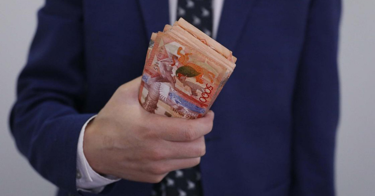 Қазақстандықтардың қай елге жиі ақша аударатыны белгілі болды