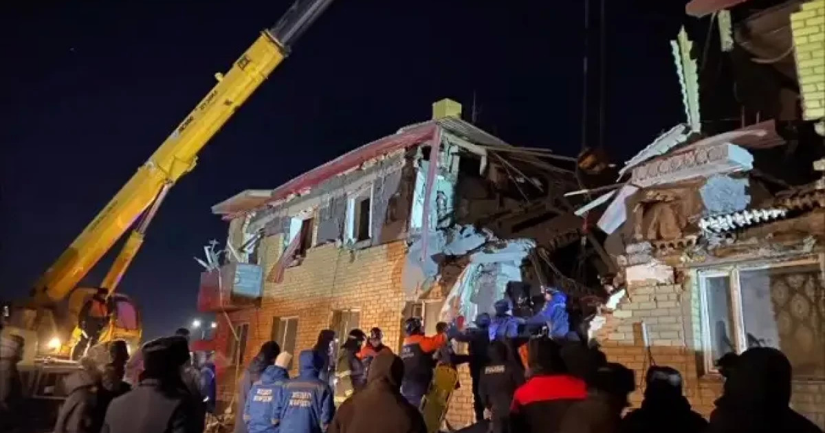 Қарағандыдағы жарылыс: үйінді астынан 2 адамның мәйіті шығарылды