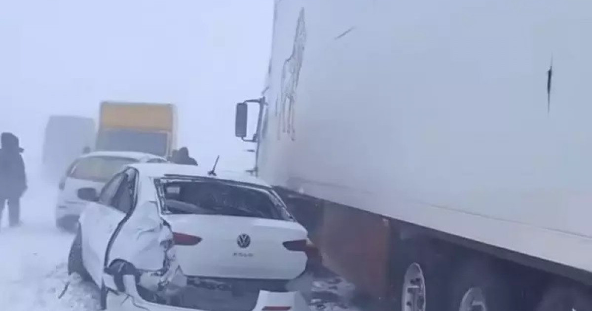 Астана-Қарағанды тас жолында 11 көлік соқтығысып қалды