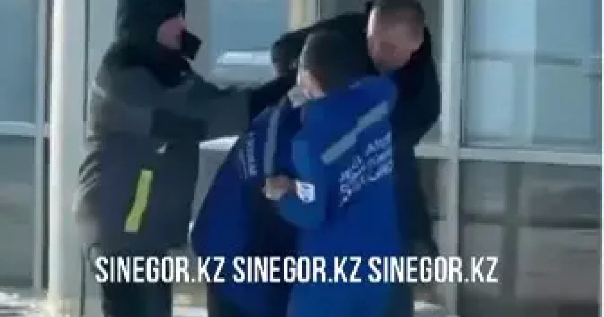 Щучьеде жедел жәрдем жүргізушісіне шабуыл жасаған ер адам ұсталды