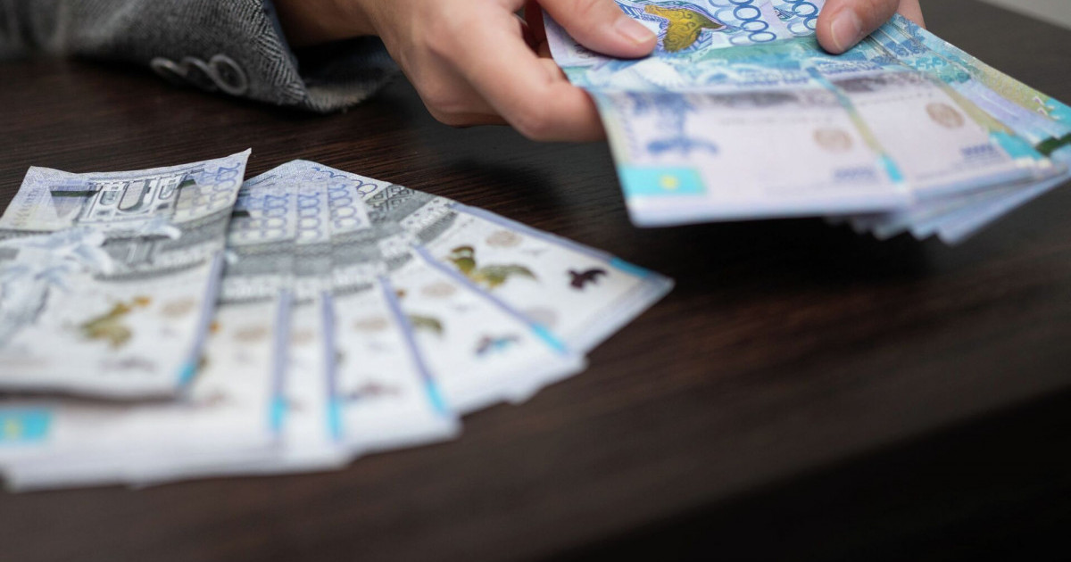 Алматы облысында білім бөлімінің басшысы 680 млн теңге жымқырды деген күдікке ілінді