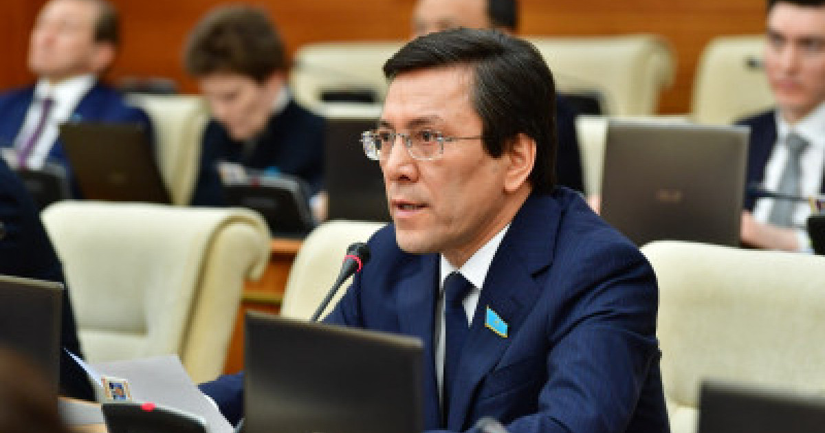 Депутат мемлекетке қайтарылған қаражаттың бір бөлігін тұрғын үй мәселесін реттеуге жұмсауды ұсынды