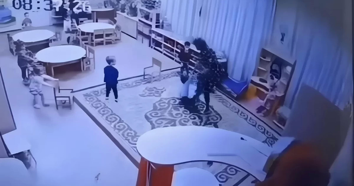 Қостанайдағы балабақшада бүлдіршінді ұрған тәрбиеші жұмыстан шығарылды