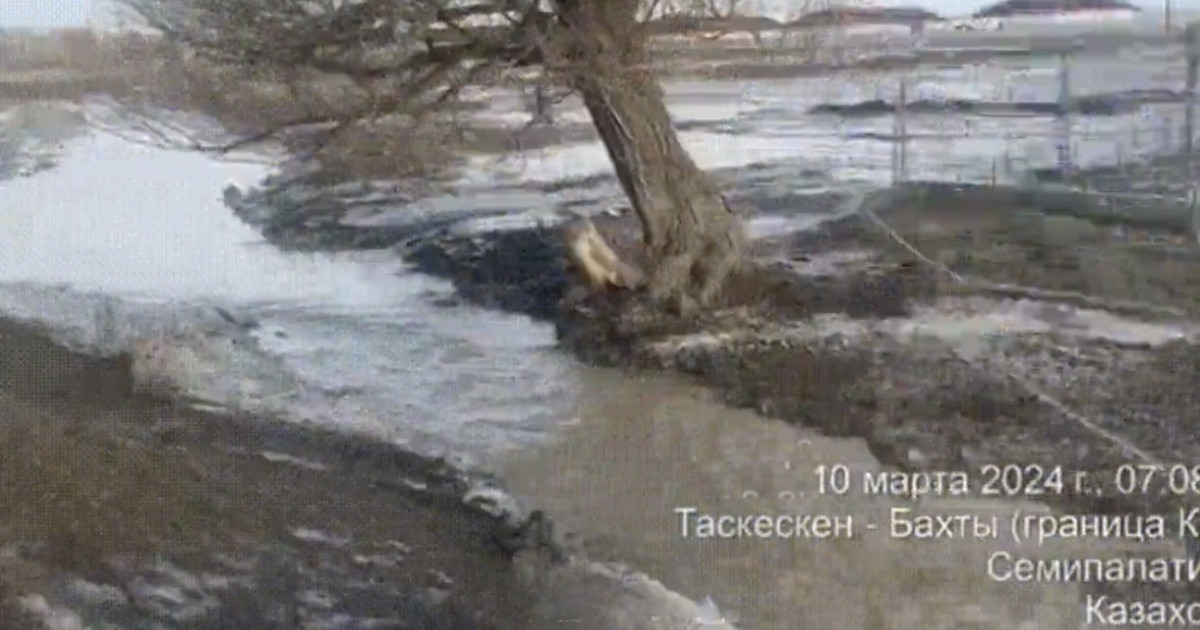 Абай облысында қар еріп, жолды су басқан