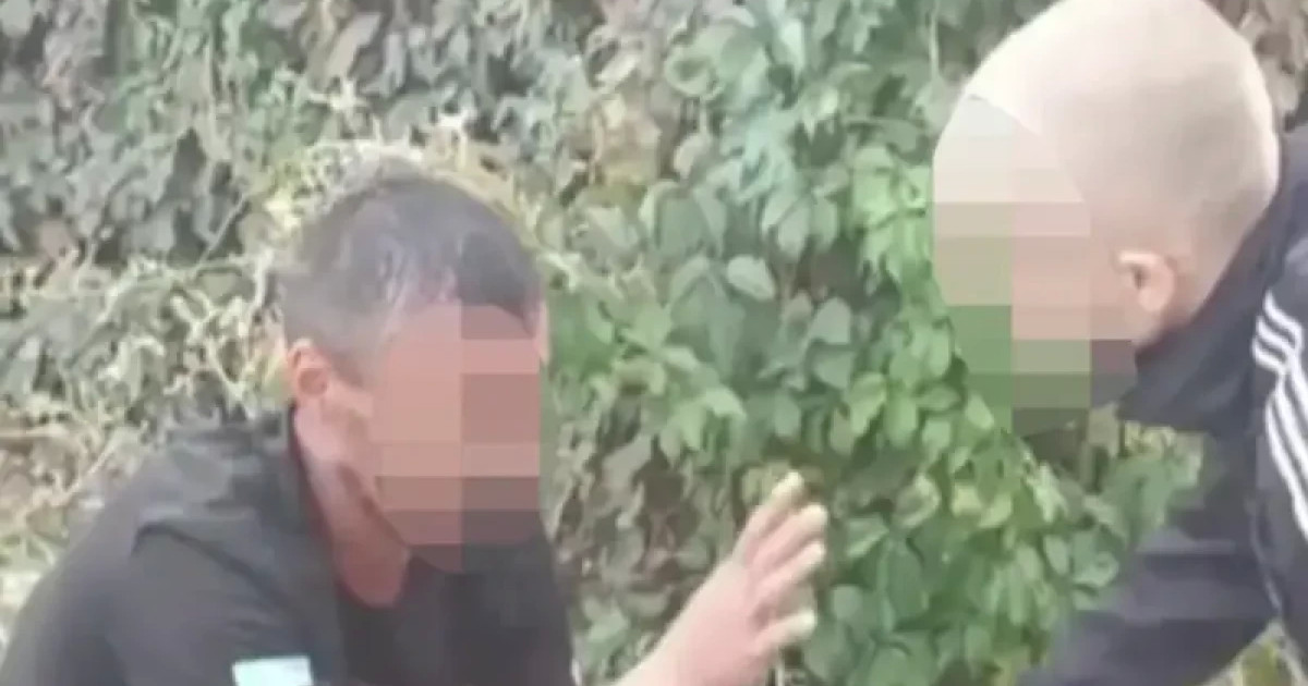 Қонаевта бір топ жасөспірім мас адамдарды соққыға жыққан