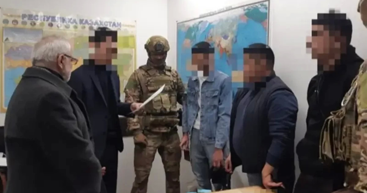 Ауғанстан азаматтары қазақстандық шенеунікке пара берген
