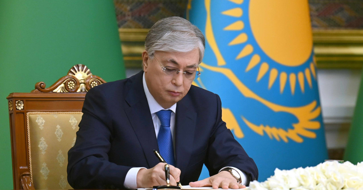 Президент Медеу Сәрсекенің жақындарына көңіл айтты