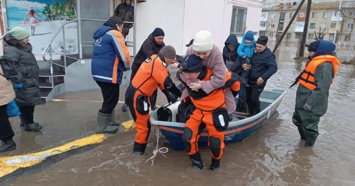 Су басқан өңірлерде 20 мыңнан астам волонтер жұмыс істеп жатыр