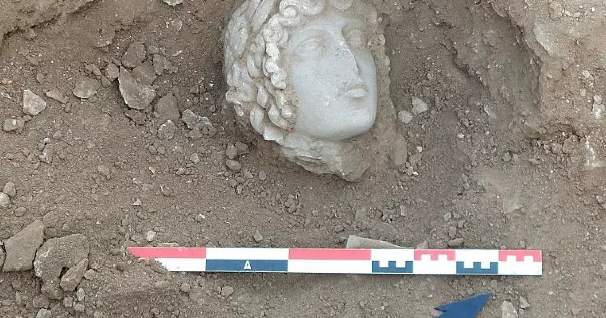 Археологтар Грекиядан 1 800 жылдық тарихы бар мәрмәр мүсін тапты