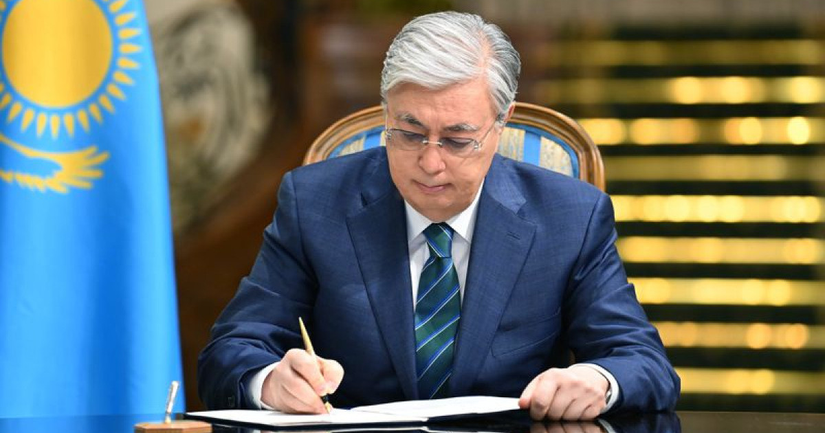 Президент әйелдердің құқығы мен балалардың қауіпсіздігін қамтамасыз етуге бағытталған заңдарға қол қойды