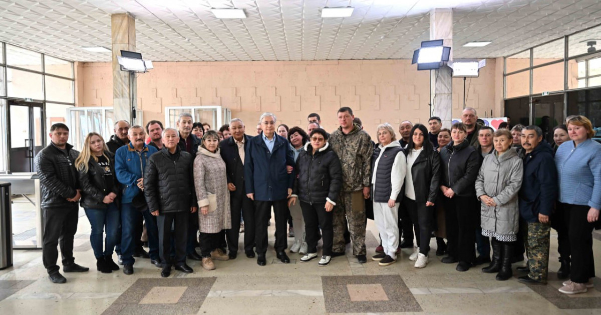 Президент Солтүстік Қазақстан облысының эвакуацияланған тұрғындарымен кездесті