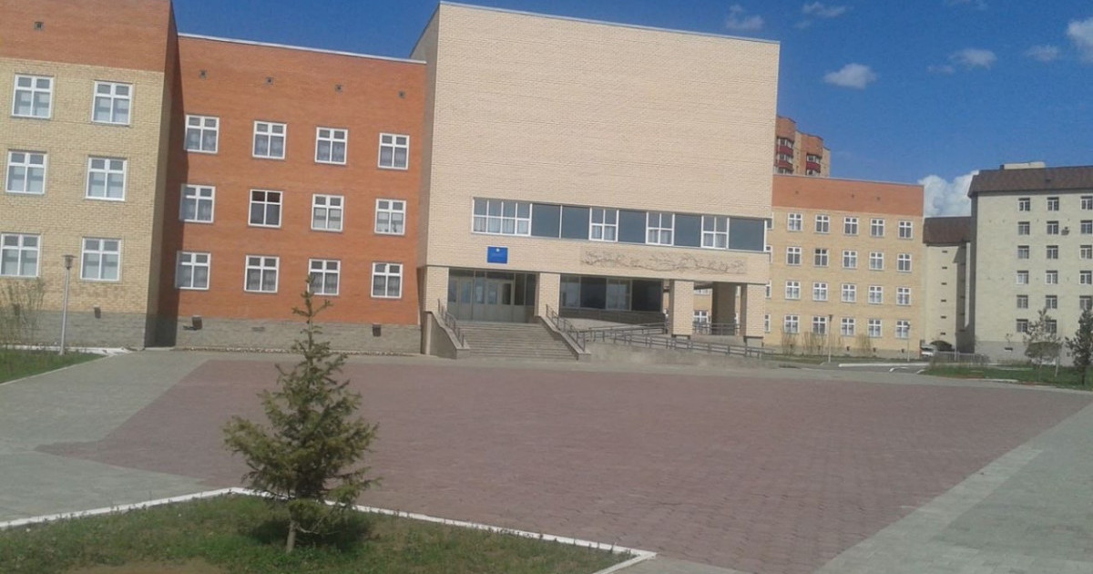 Астанада сегізінші сынып оқушысы төртінші қабаттан секіріп кетті