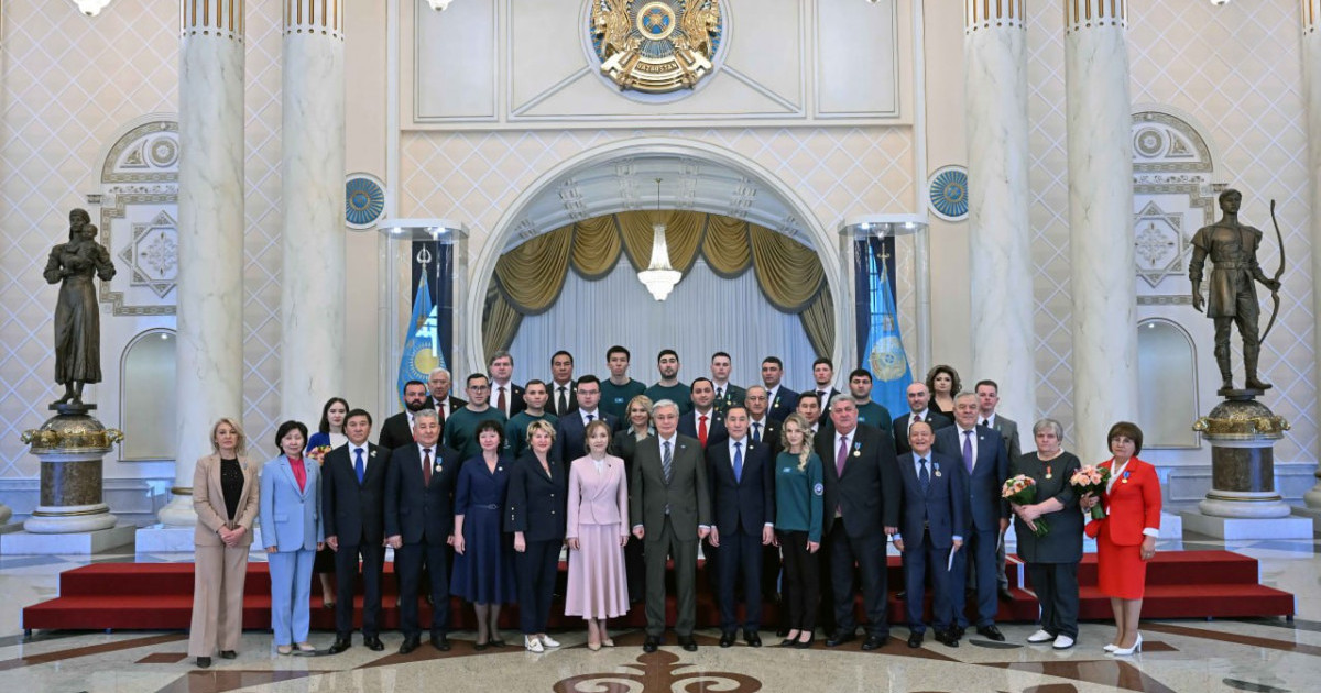 Мемлекет басшысы бірқатар отандасымызды марапаттады