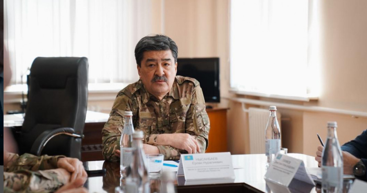 Экология министрі өрт шыққан Семей орманына арнайы барды