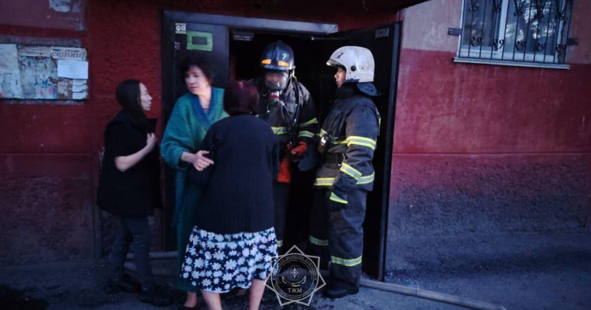 Абай облысында өрттен 40 адам эвакуацияланды
