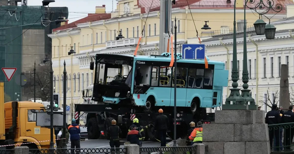 Санкт-Петербургтегі автобус апаты: Автоколоннаның басшысы ұсталды