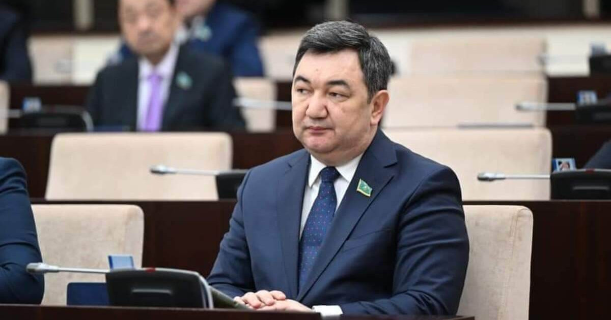 Тұғырлы тұлғалардың мерейтойларын даңғазасыз, тағылымды етіп атап өту керек – Дархан Қыдырәлі