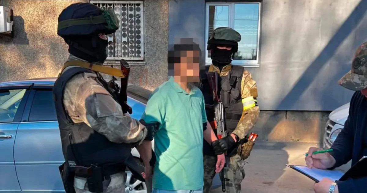 ҰҚК терроризмді насихаттады деген күдікпен БҚО тұрғынын ұстады (ВИДЕО)