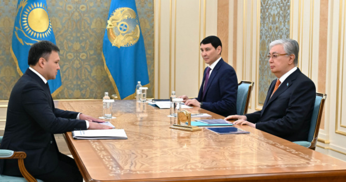 Президент «ҚазМұнайГаз» ҰК» АҚ басқарма төрағасының міндетін атқарушы Асхат Хасеновті қабылдады