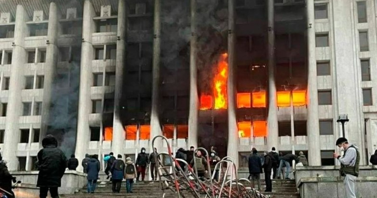 Қаңтар оқиғасы: Алматы әкімдігі басып алған 11 адамға үкім шықты