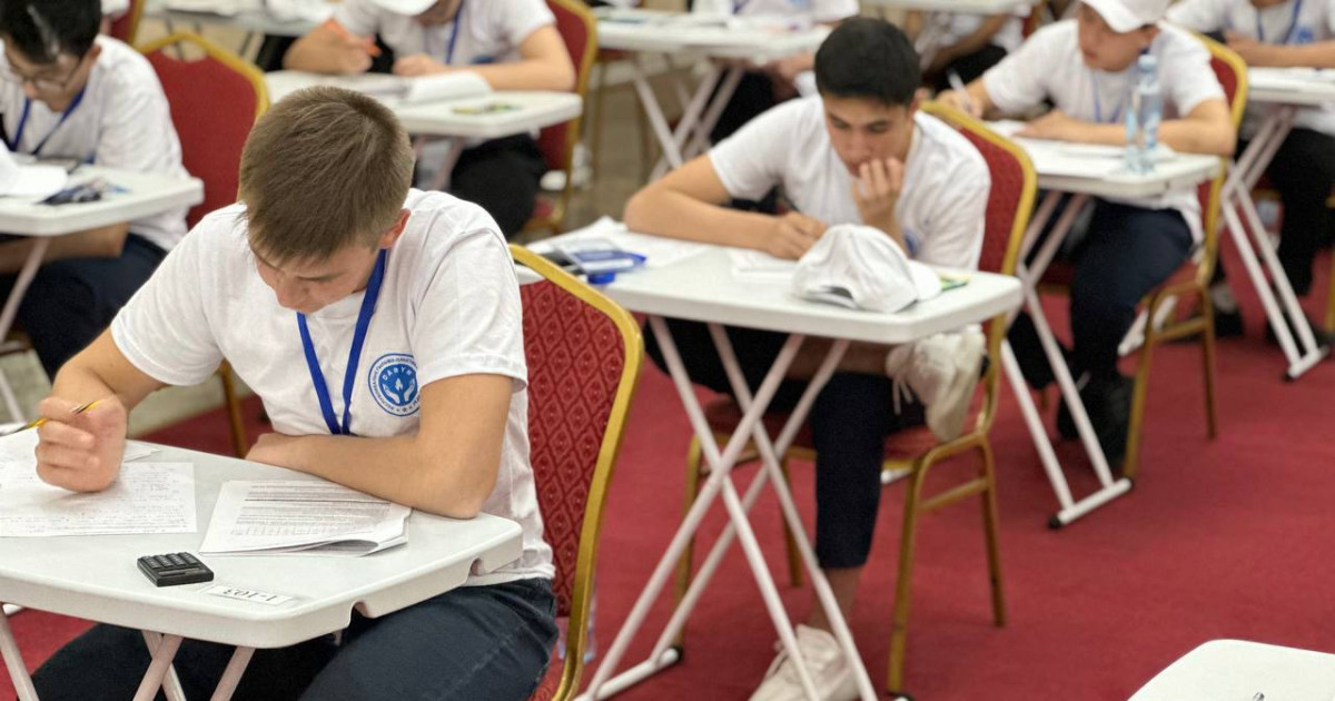 Ақтауда 5 елден келген оқушылар арасында қазақ тілі мен әдебиетінен олимпиада басталды