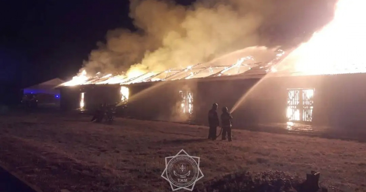 Семейде селитра сақтайтын үлкен қойма өртенді