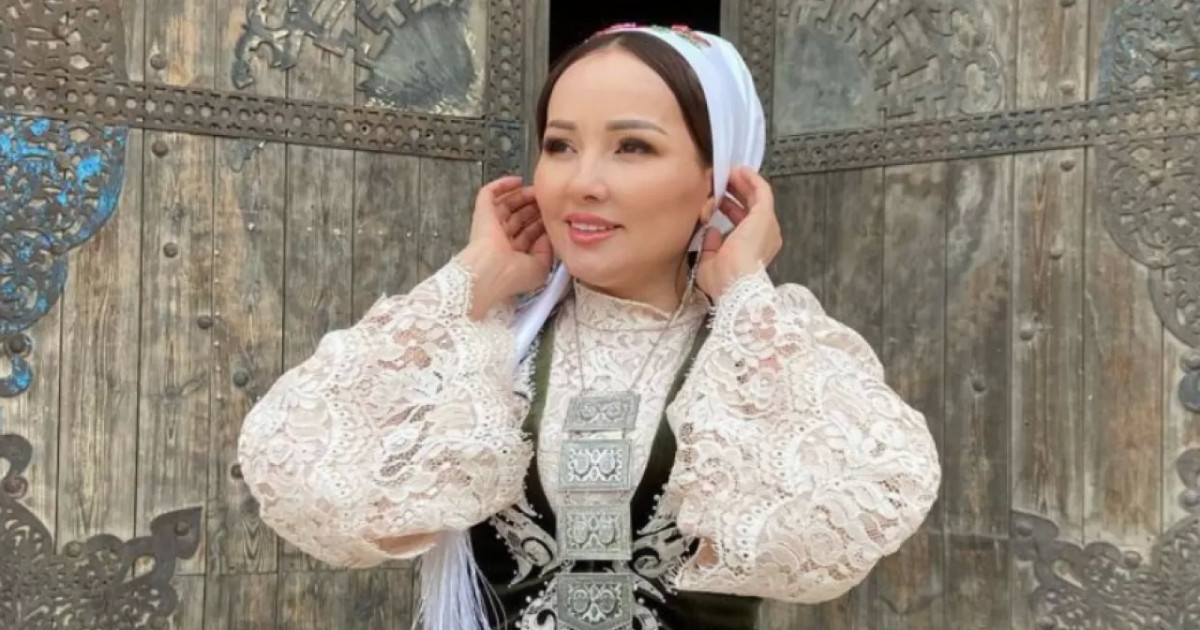 «Ортаға молданы салып, дүние сұрайтын біздің салт-дәстүрімізде болған ба?»: Жазира Байырбекова мәһр туралы