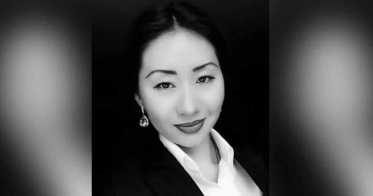 18 рет пышақ салған: Заңгер Айман Асанованың ағасы оның бұрынғы күйеуінен 50 млн теңге талап етті