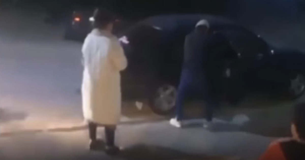 Ақтаулық қызды 3 жігіт күштеп алып қашқан (ВИДЕО)