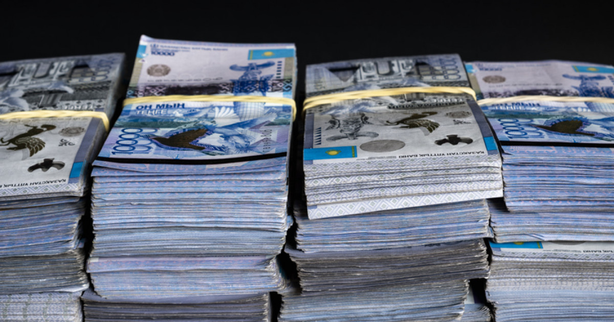 Алматыда мектеп бухгалтері 34 млн теңге жымқырған