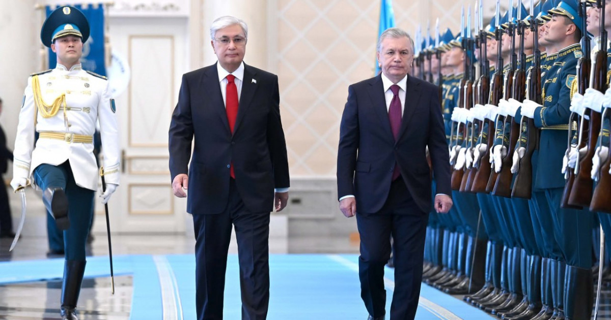 Тоқаев Өзбекстан президентін Ақордада қарсы алды