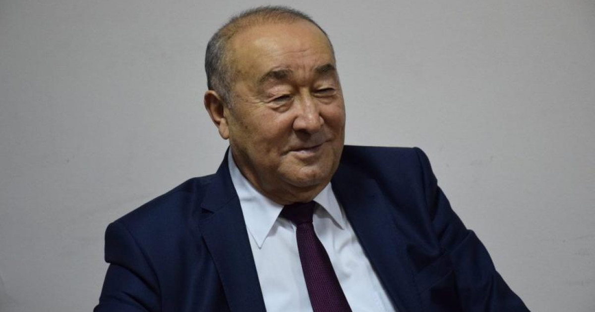 «Мырзағали Айтжанов қиянат жасады. Оның бұл шешімі – кешірімсіз»: Амалбек Тшанов бас бапкердің екі қателігін баса айтты
