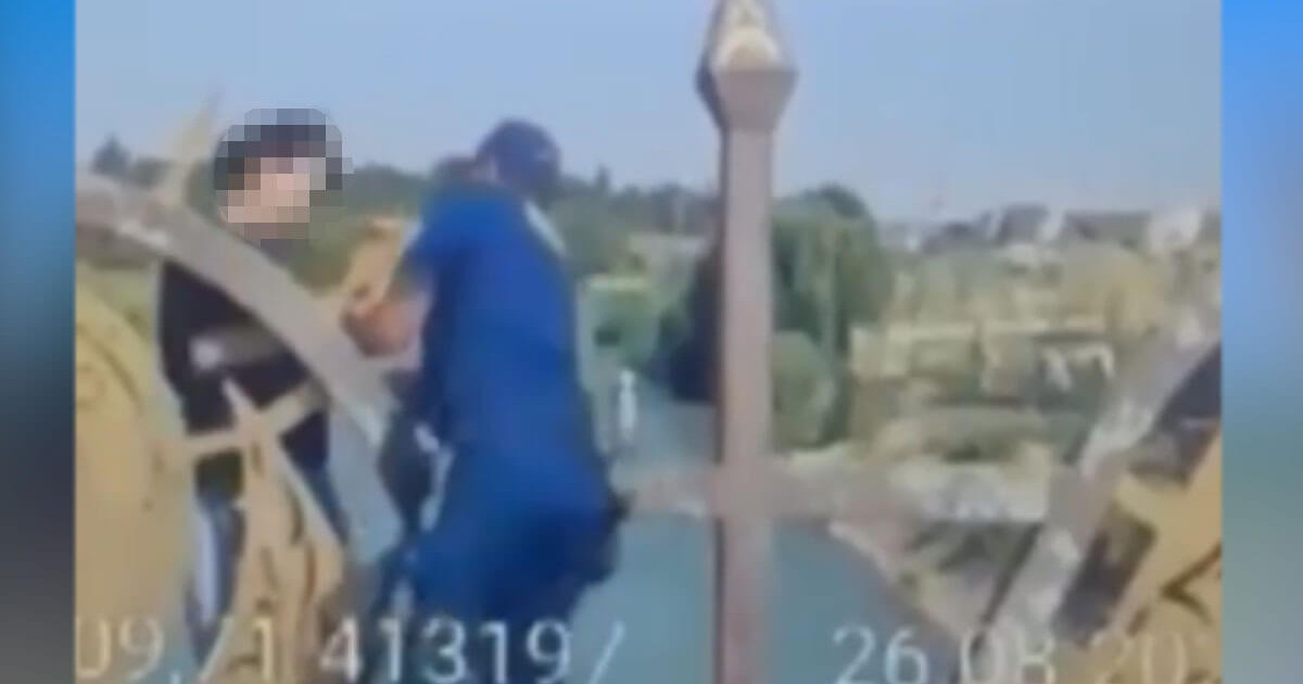 Таразда әйел адам көпірден секіріп кетті (ВИДЕО)