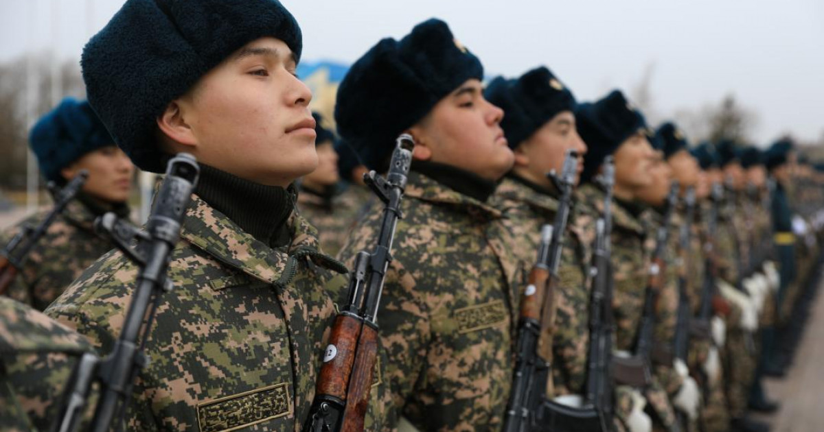 Елімізде әскерге 20 жастан бастап шақыру  ұсынылды