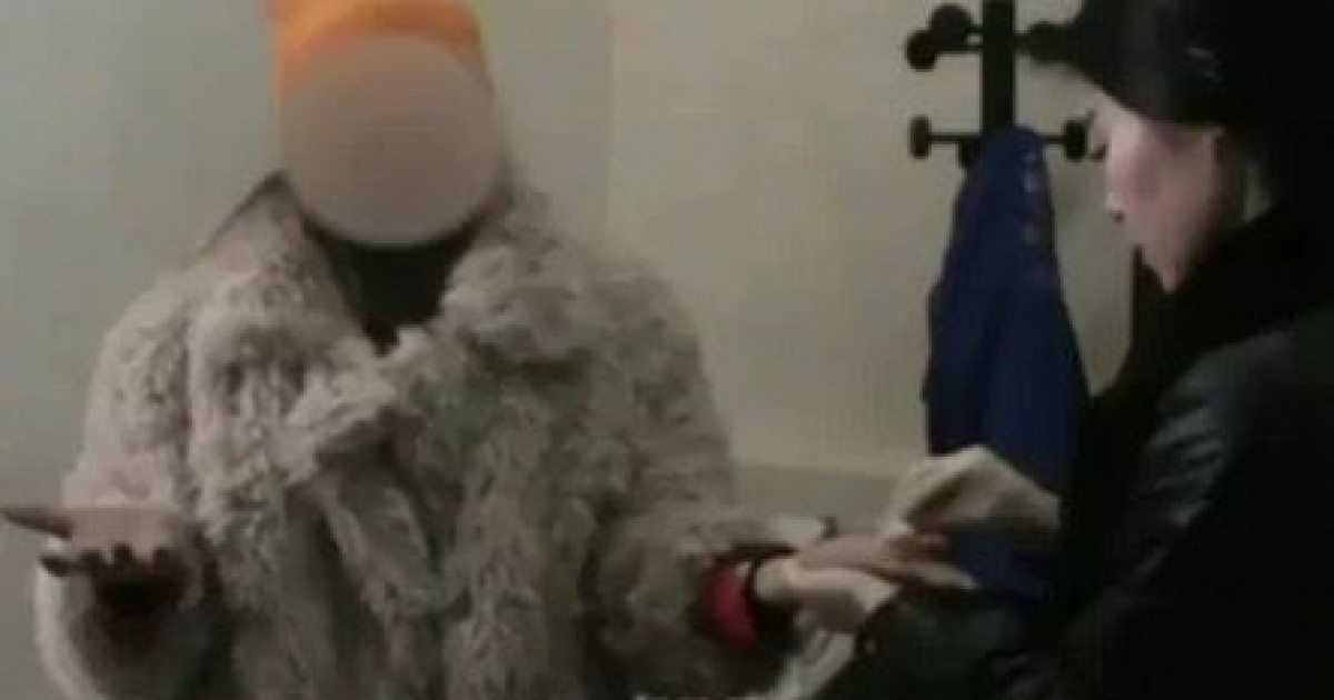 Қарағандыда аяғы ауыр көпбалалы аналар есірткі сатқан