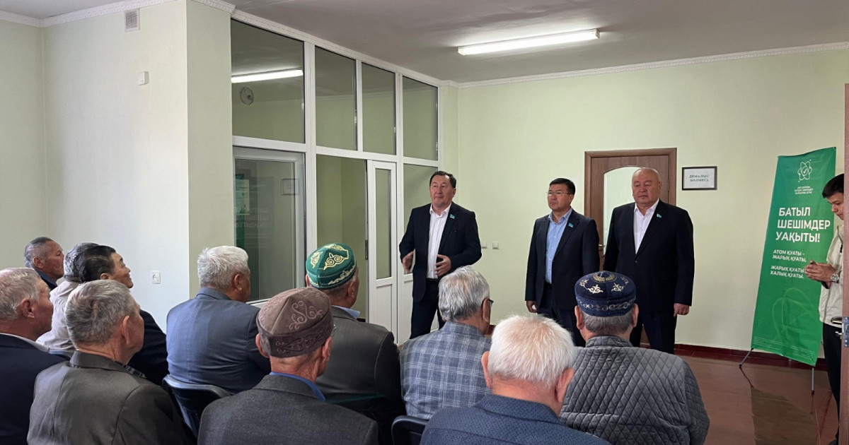 Сенаторлар Шиелі ауданының ақсақалдарымен кездесті