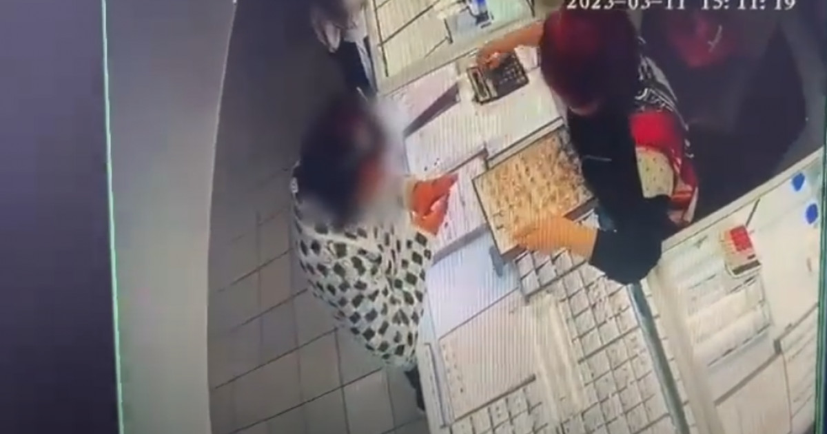 Астанада гауһар тасты сақина ұрлаған әйел видеоға түсіп қалған