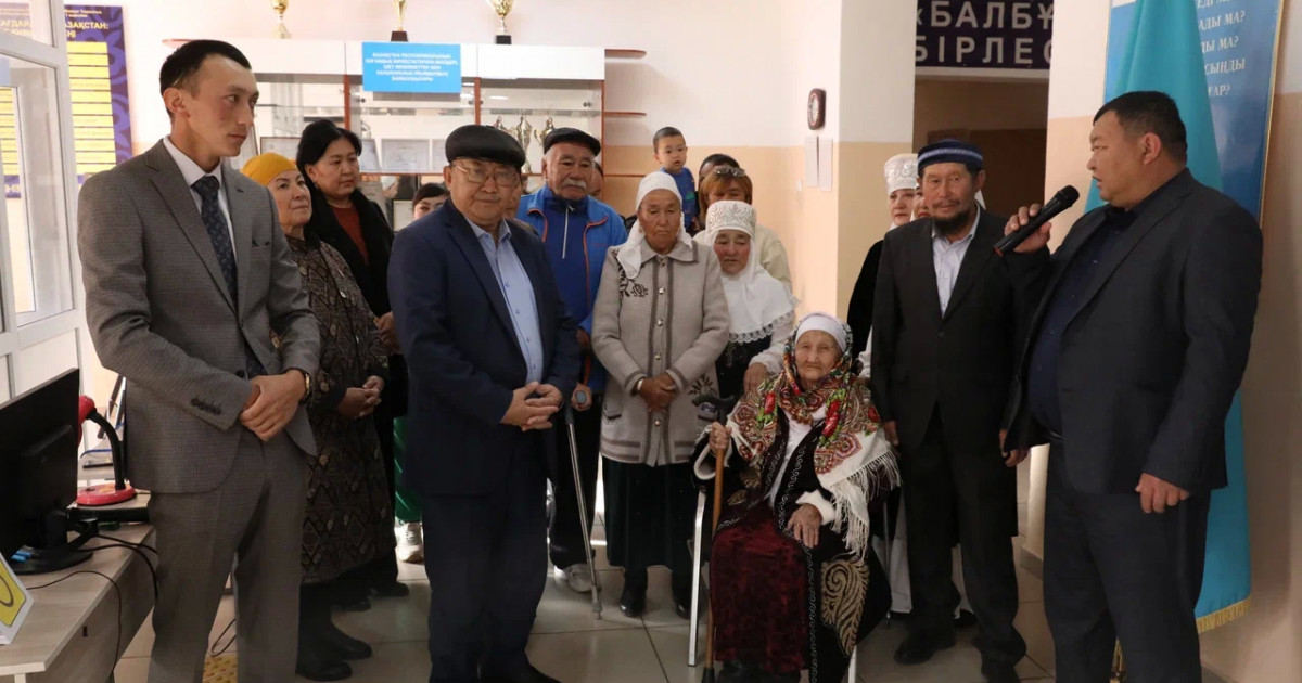 Кеген ауданында бір әулеттің бес буыны референдумға дауыс берді