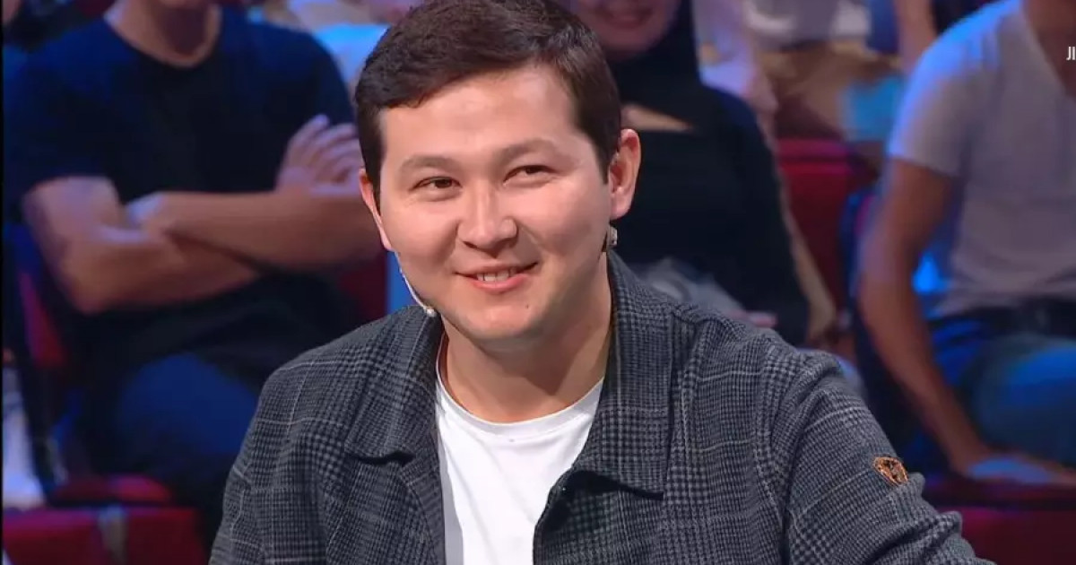 «TikTok-та қатты шулады»: Танымал әзілкеш үйленгенін жоққа шығарды