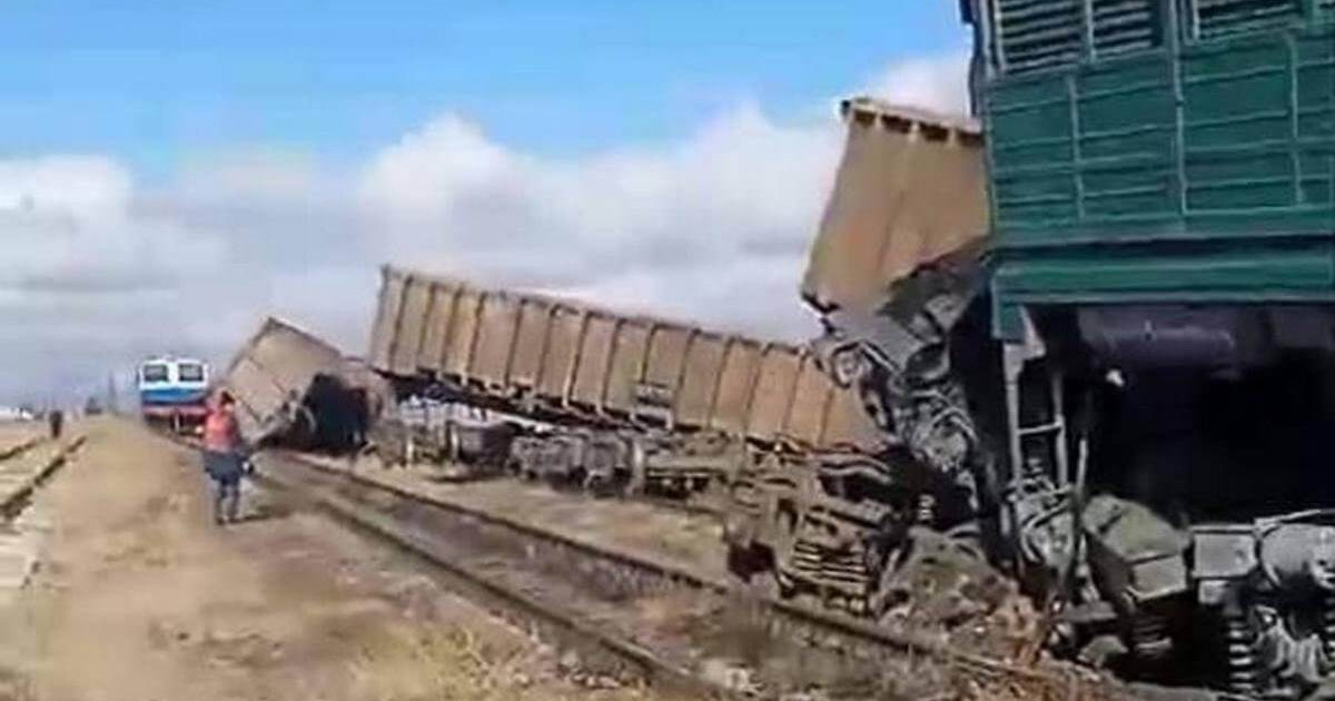 Сарысу разъезі маңында тепловоз бен локомотив соқтығысты
