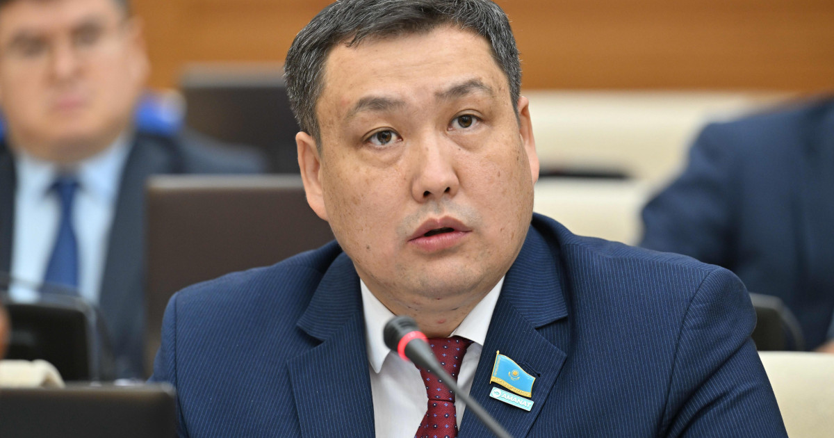 Депутат Жетісу облысындағы аяқсыз қалған әлеуметтік жобалар туралы мәселе көтерді