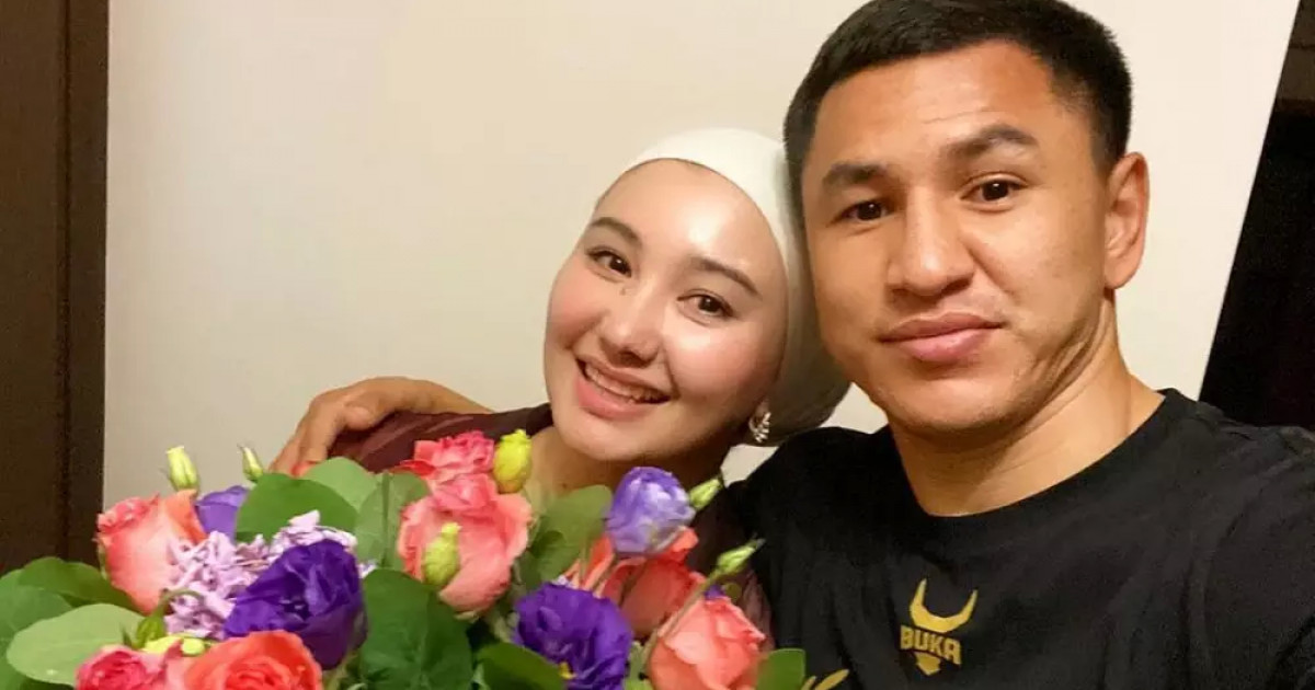 «Өзіміз де жетісіп тұрған жоқпыз»: Жанқош Тұраровтың келіншегі боксшыға қатысты пікір білдірді