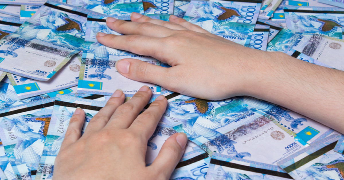 Кәмелетке толмаған жасөспірім Астана тұрғындарынан 11 млн теңге алып кеткен