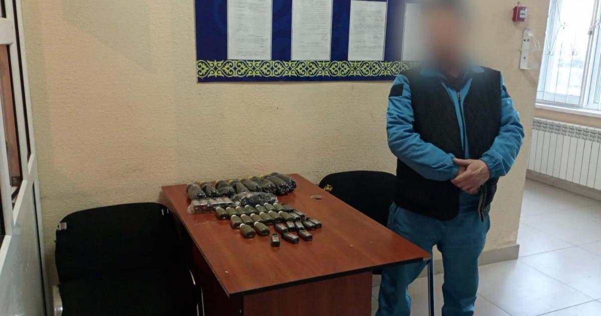 Астанада базар сатушысы «насвай» сатып келген